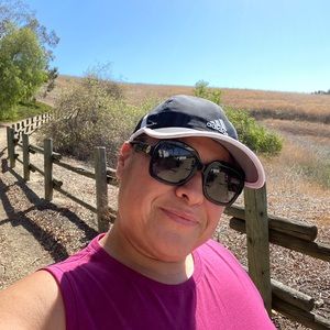 Meet your Posher, Claudia n